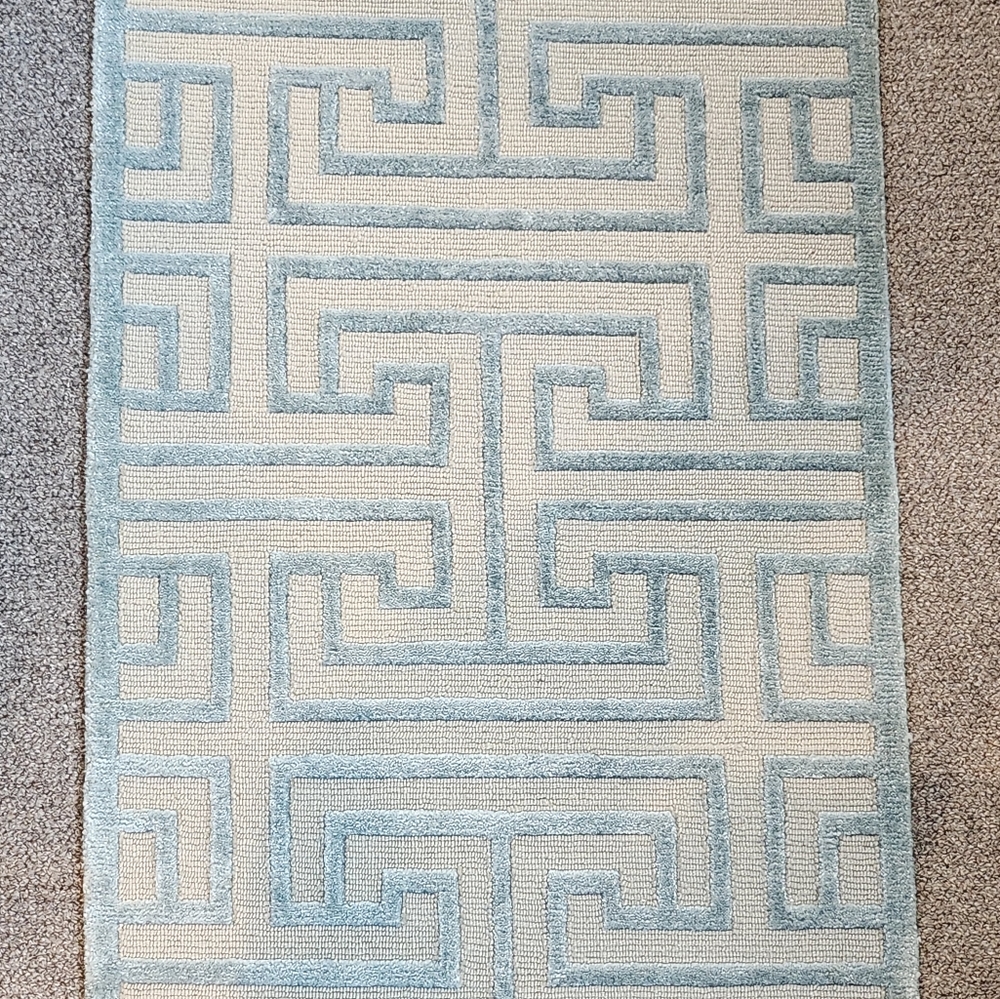 Hand Woven Tibetan Wool & Viscose 2x3 Rug NEW
